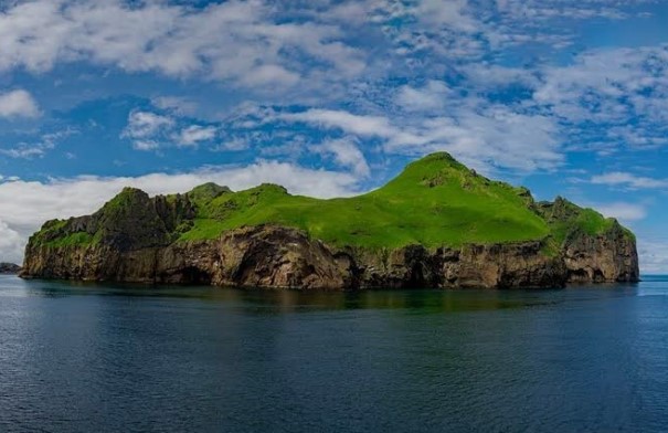 A Guide to Exploring Iceland’s Most Unique Islands